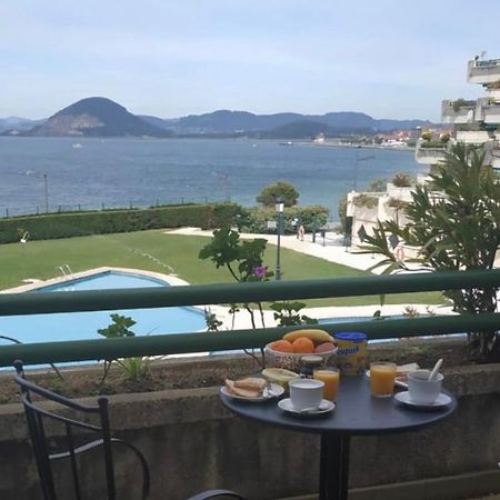 Vistamar. Primera Linea. Bahia De Santona Appartement Buitenkant foto
