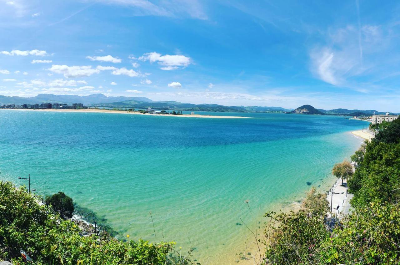 Vistamar. Primera Linea. Bahia De Santona Appartement Buitenkant foto